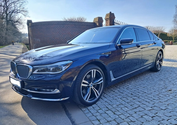 BMW Seria 7 cena 149000 przebieg: 251000, rok produkcji 2016 z Jarocin małe 46